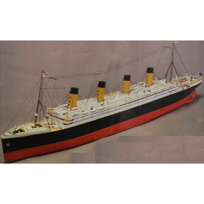 Mantua - RMS Titanic 1:-200 - Houten bouwmodel, inclusief radio control